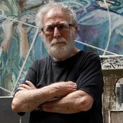 Memorial rememora Holocausto com exposição, debate, livro e sarau